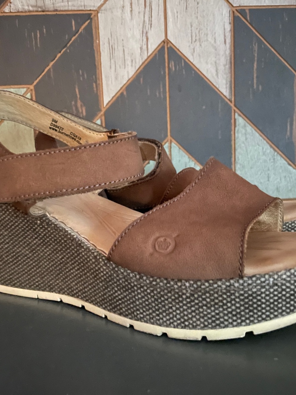 Born Lucee Brown Nubuck Leather Platform Wedge Sandals Hook & Loop 9M - Picture 16 of 16